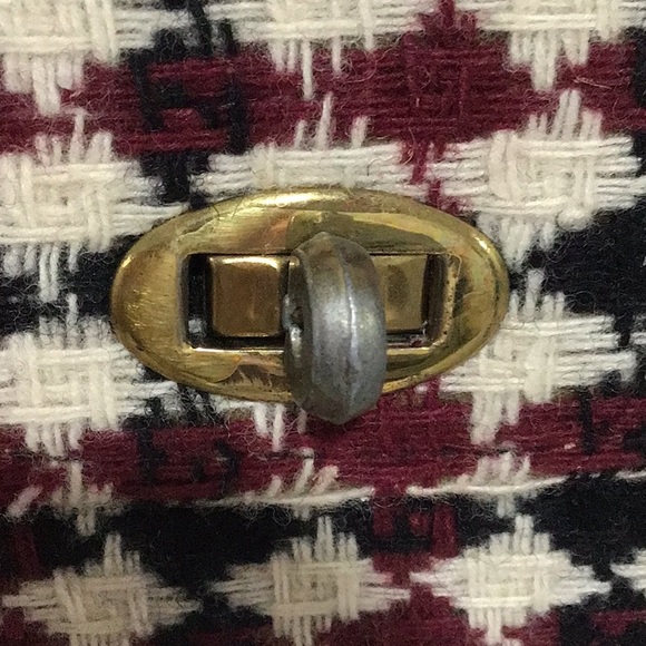 Vintage Woven Envelope Shoulder Bag and Gloves Set, Maroon/Black/Cream, 3-Pieces - Picture 7 of 14